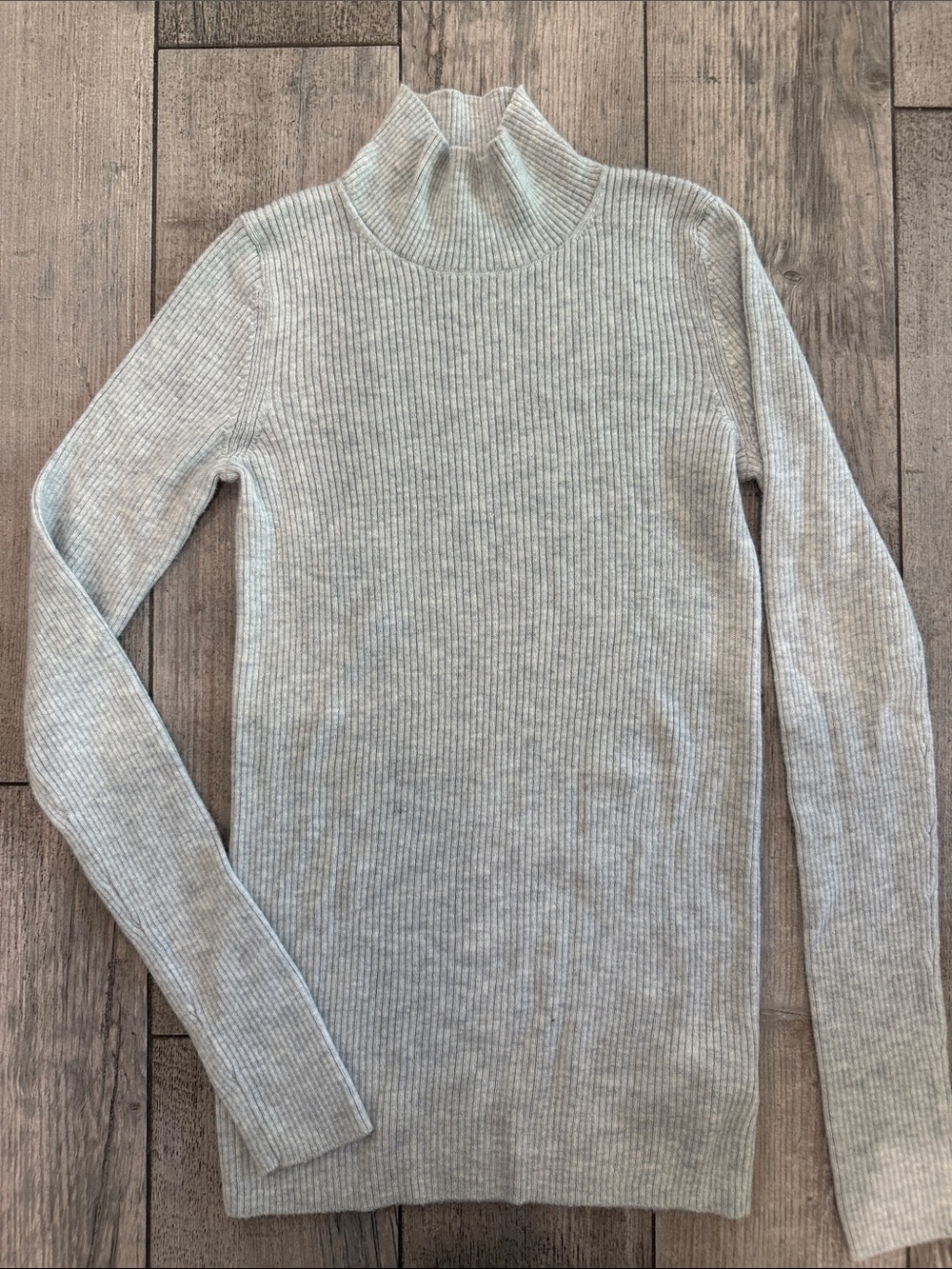 GAP Light Gray Ribbed Turtleneck Sweater